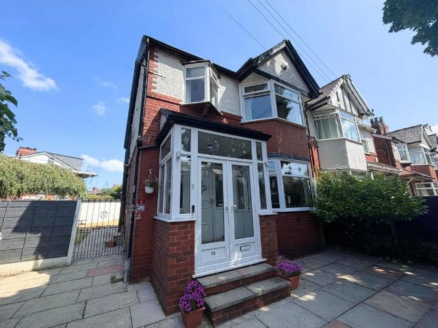 House for sale in Gorse Hill, Trafford Park