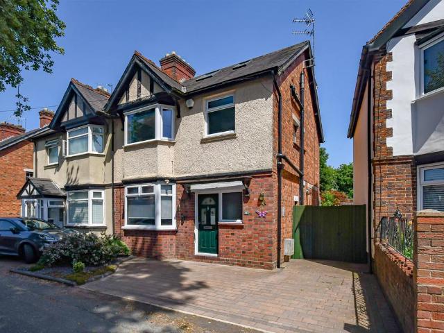 House for sale in Goldthorn Hill, Penn
