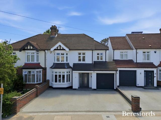 House for sale in Upminster, Greater London
