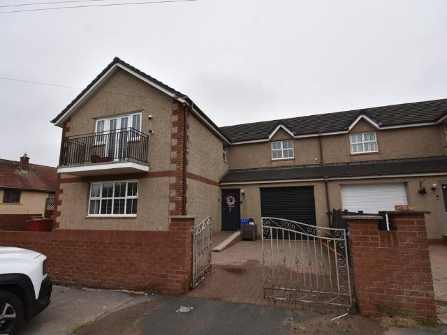 House for sale in Vickerstown, North Scale