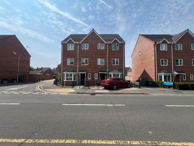 House for sale in Gloucester, Gloucestershire