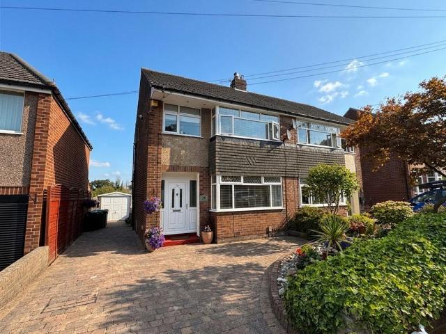 House for sale in Woodley, Greater Manchester