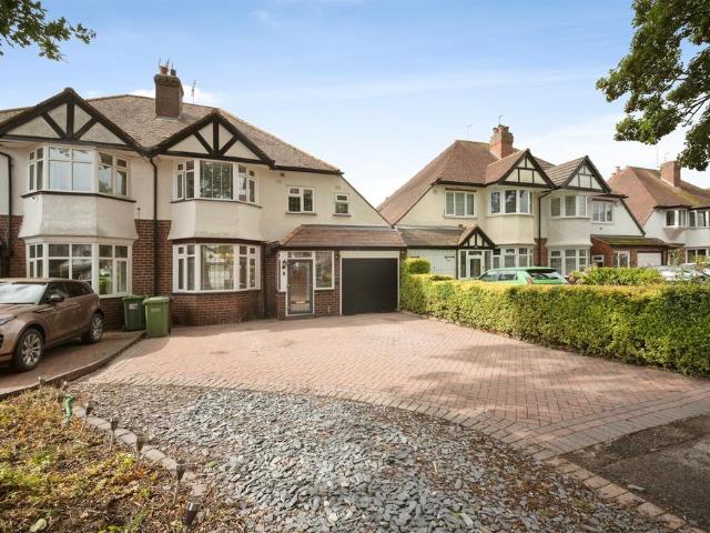 House for sale in Shirley, West Midlands