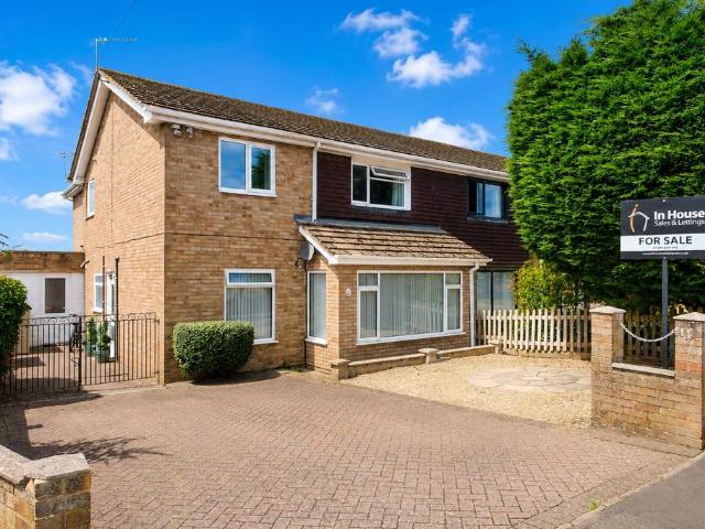 House for sale in Berrick Salome, Oxfordshire