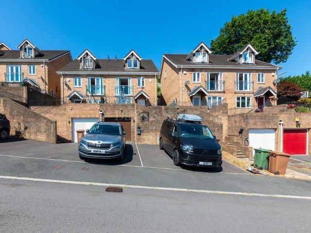 House for sale in Brynawel, Ynysddu