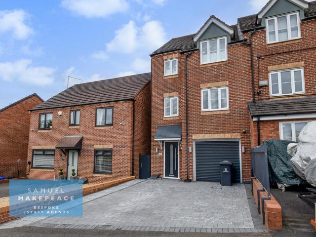 House for sale in Norton-Le-Moors, Smallthorne
