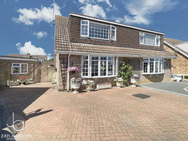House for sale in Fordham Heath, Essex