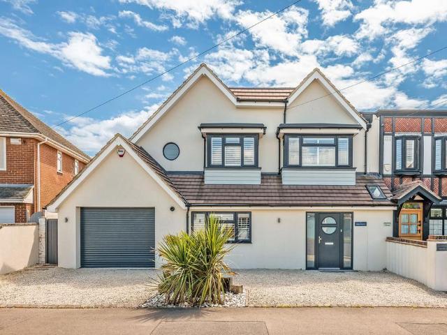 House for sale in Angmering on Sea, Arun