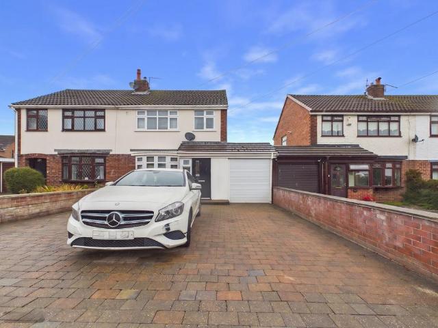 House for sale in Roby Mill, Lancashire