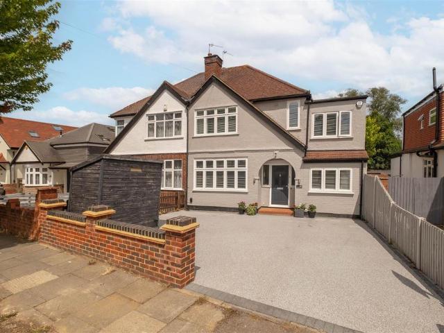 House for sale in Berrylands, Greater London