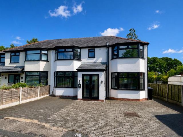 House for sale in Heald Green, Greater Manchester