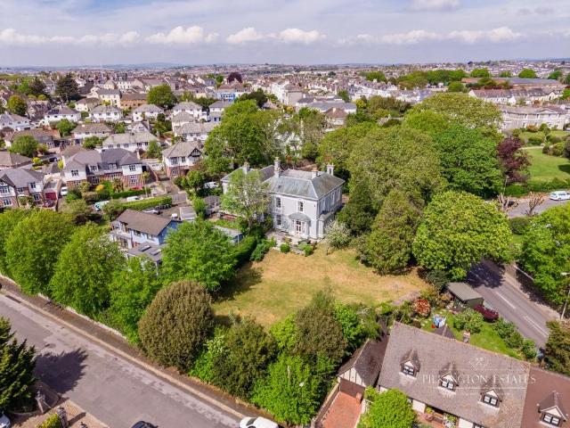 House for sale in Mount Wise