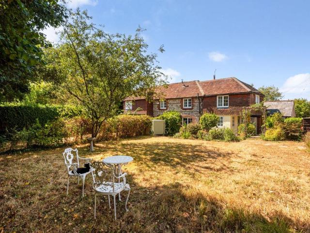 House for sale in Littlecote, West Sussex