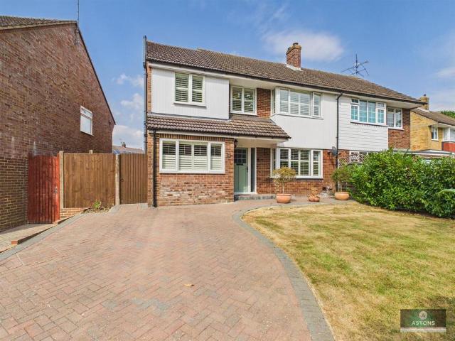 House for sale in Glynde, West Sussex