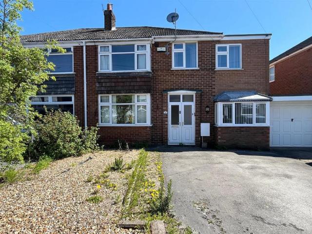 House for sale in Haughton Green, Greenheys