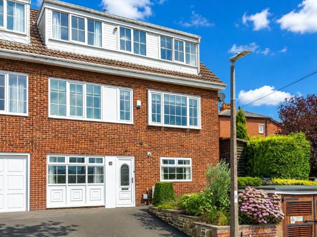 House for sale in Sowerby Bridge, Calderdale