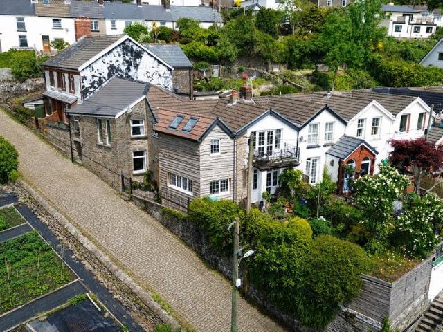 House for sale in Llantrisant, Wales