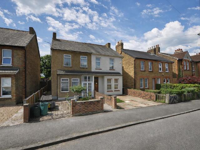 House for sale in London Borough of Hounslow, Feltham