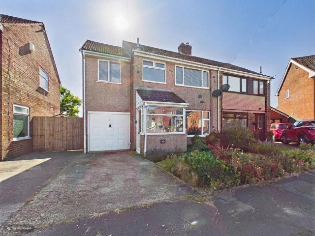 House for sale in Newton-with-Scales, Lancashire