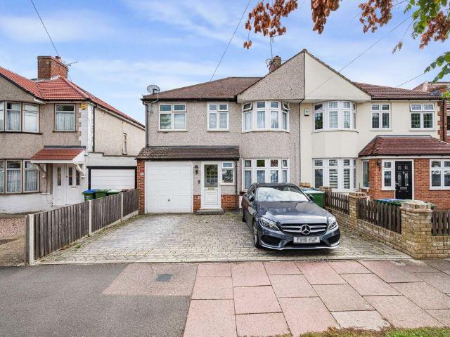 House for sale in Blackfen, Greater London