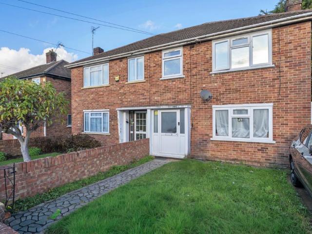 House for sale in Yeading, Greater London