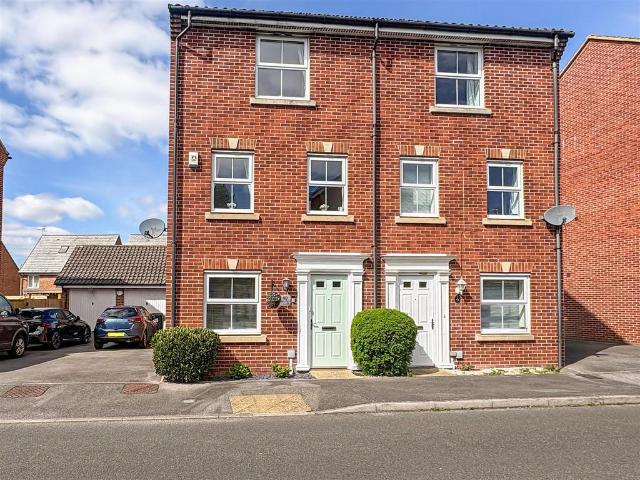 House for sale in Toddington, Clapham