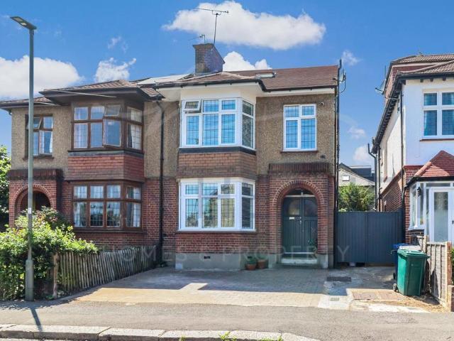 House for sale in New Barnet, Isle Of Man