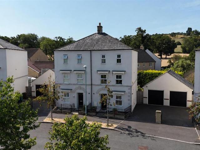 House for sale in Pamington, Gloucestershire