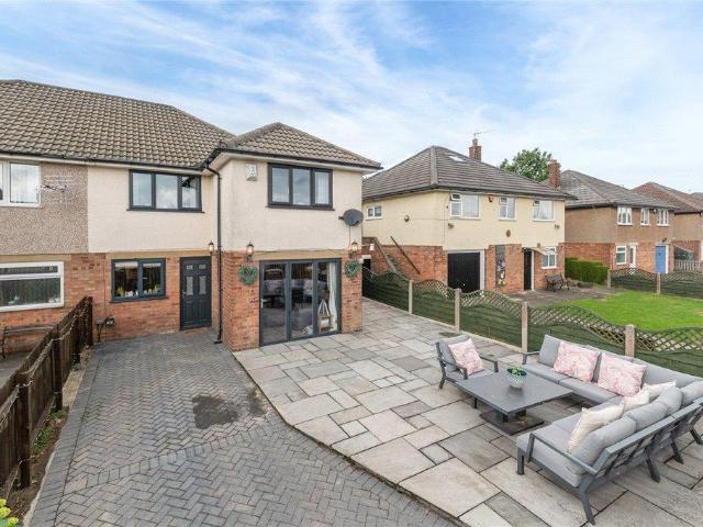 House for sale in Wrose, West Yorkshire