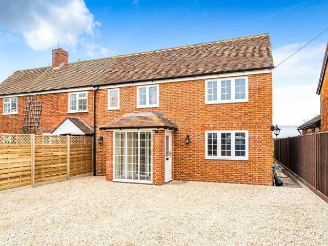 House for sale in Burghfield, West Berkshire