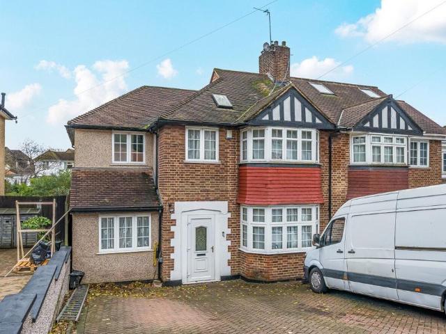 House for sale in London Borough of Croydon, Upper Norwood