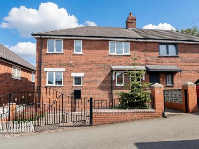 House for sale in Worsbrough Common, Barnsley