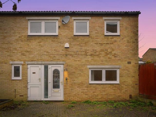 House for sale in Wolverton and Greenleys, Old Wolverton