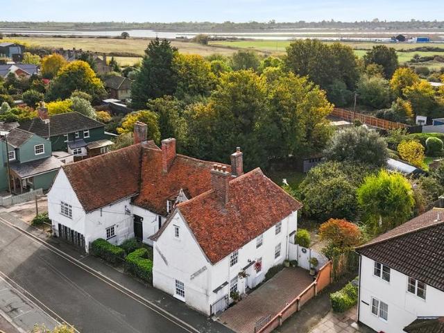 House for sale in Brightlingsea, Dale Hill