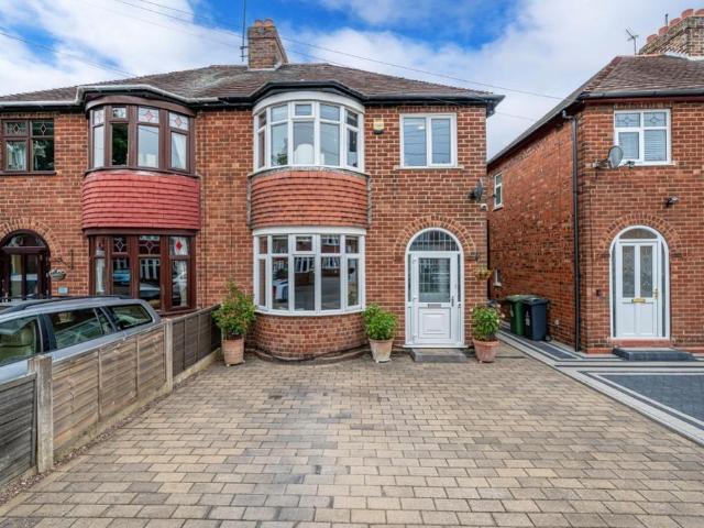 House for sale in Darlaston, West Midlands