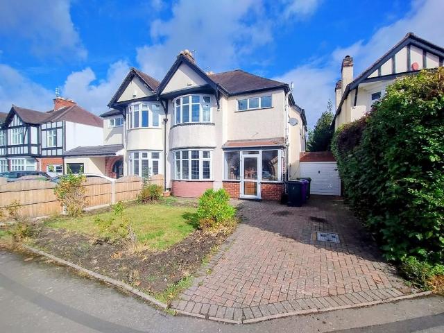 House for sale in Goldthorn Hill, West Midlands