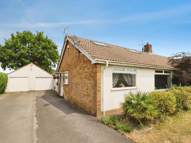 House for sale in Stoke Lodge and The Common, Patchway