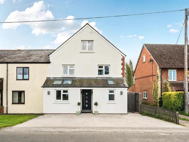 House for sale in Broad's Green, Stockley