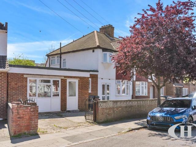 House for sale in London Borough of Ealing, Greater London