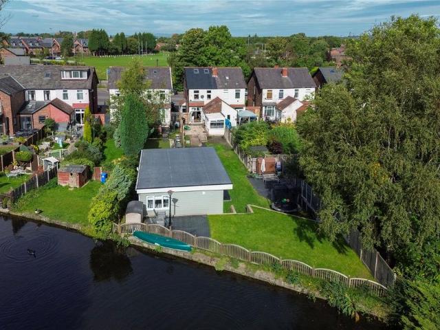 House for sale in Droylsden, Tameside