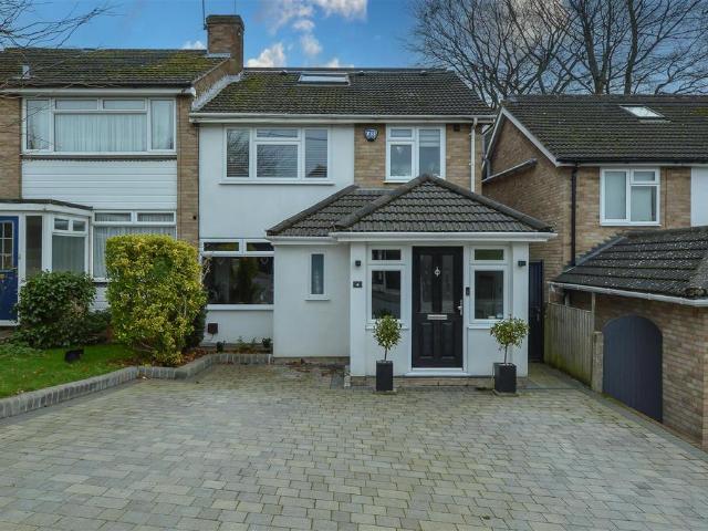 House for sale in Navestock Side, Essex
