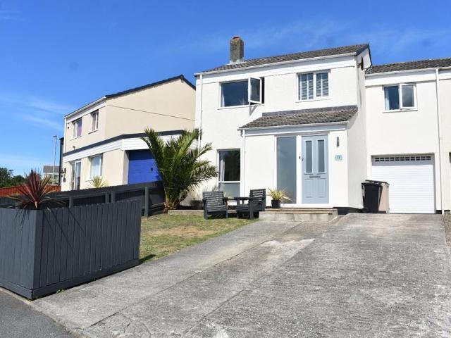 House for sale in Mount Ambrose, Cornwall
