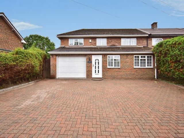 House for sale in Parsonage Place, Midway