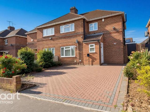 House for sale in Northfleet, Gravesham
