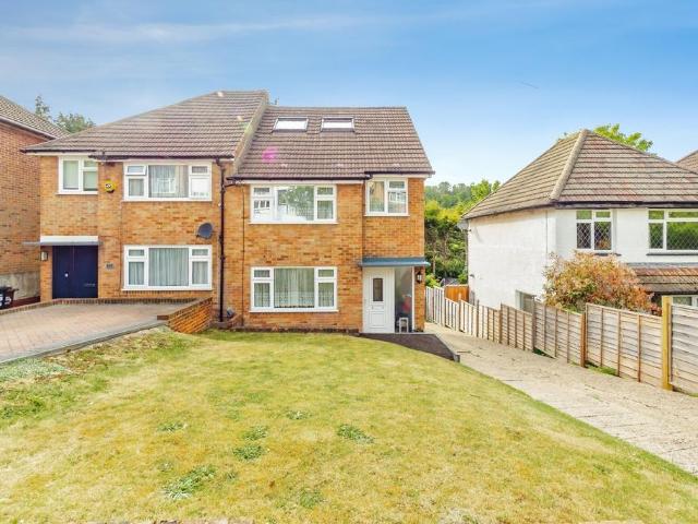 House for sale in Hillview, Surrey