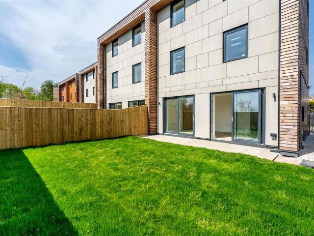 House for sale in Drighlington