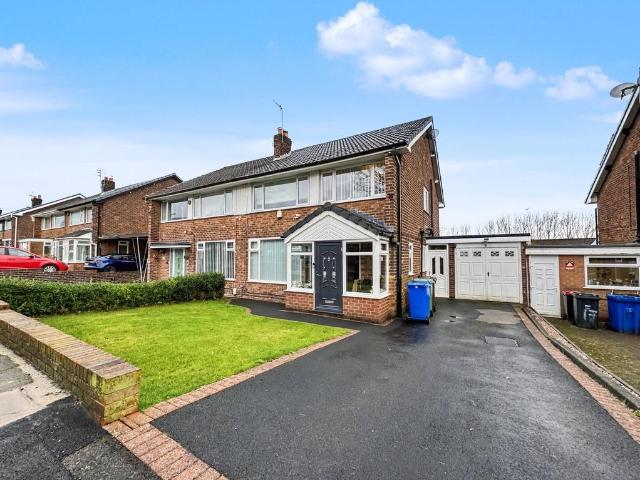 House for sale in Park Lane, Bury