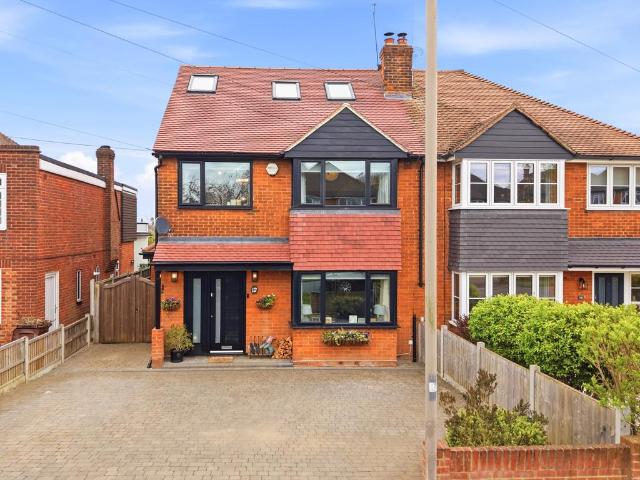 House for sale in Navestock Side, Essex