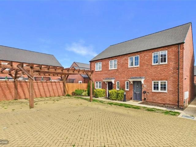 House for sale in Stanton Cross, Wellingborough