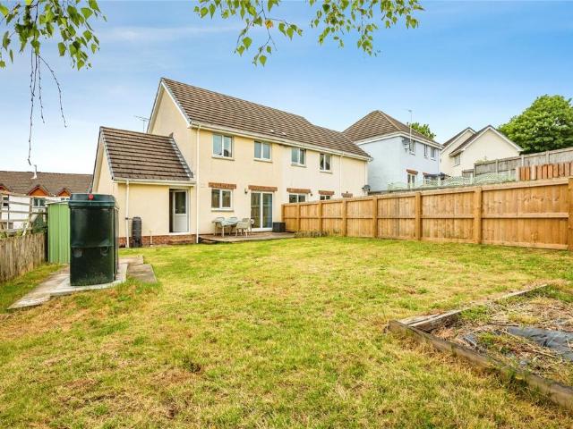 House for sale in Bryndioddef, Adpar